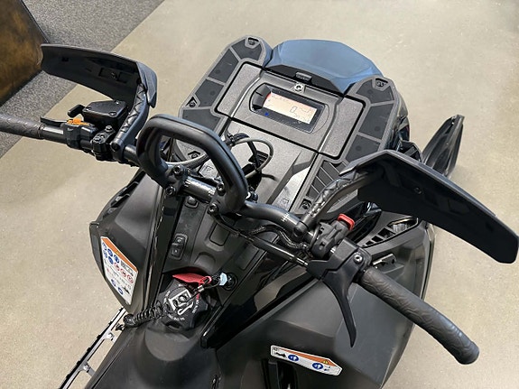 Ski-Doo Summit EXPERT 850 E-TEC TURBO R 147" MOMS 6 of 6