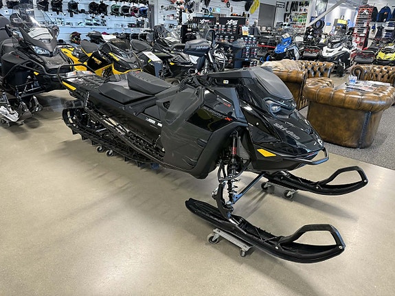 Ski-Doo Summit EXPERT 850 E-TEC TURBO R 147" MOMS 2 of 6