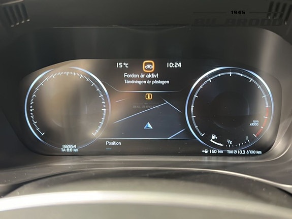 Volvo XC60 10 of 15