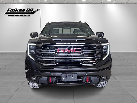 GMC Sierra 1500 2 of 5