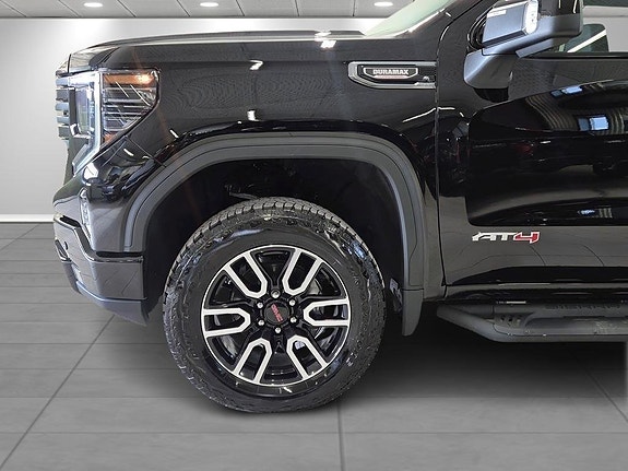 GMC Sierra 1500 17 of 19