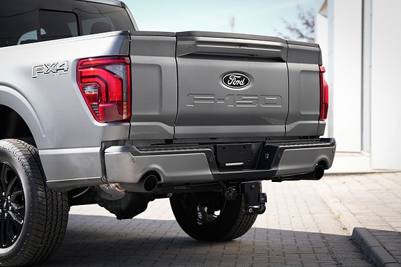 Ford F-150 4 of 5