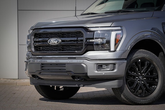 Ford F-150 2 of 5