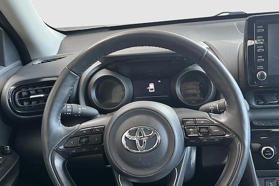 Toyota Yaris Cross 12 of 14