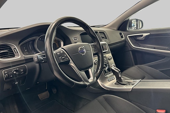 Volvo V60 10 of 22