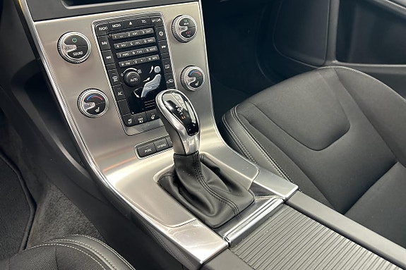 Volvo V60 12 of 22