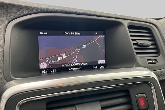Volvo V60 13 of 22