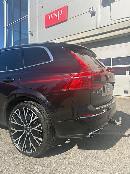 Volvo XC60 6 of 12