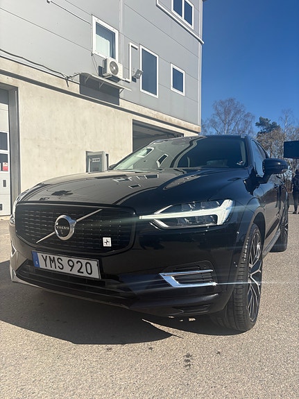 Volvo XC60 4 of 12