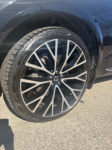 Volvo XC60 10 of 12