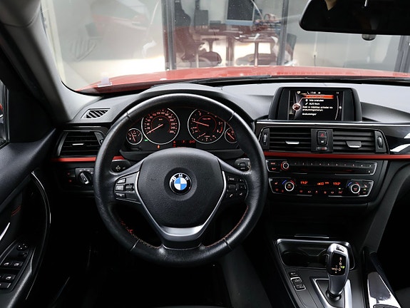 BMW 318d 19 of 26
