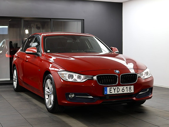BMW 318d 4 of 5