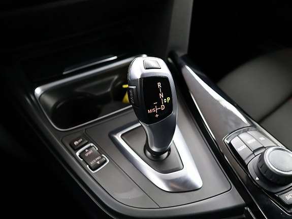 BMW 318d 18 of 26