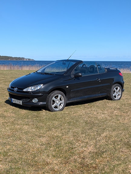Peugeot 206 CC 4 of 5