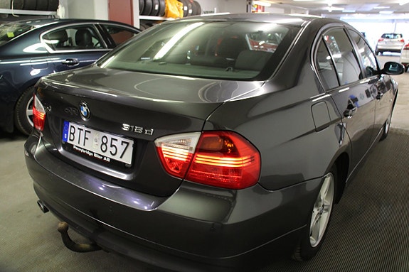 BMW 318d 11 of 12