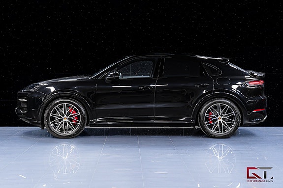 Porsche Cayenne S 5 of 5