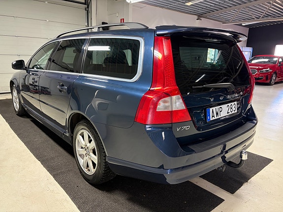 Volvo V70 4 of 5
