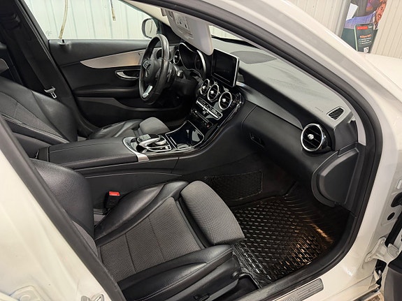 Mercedes-Benz C220 d 6 of 8