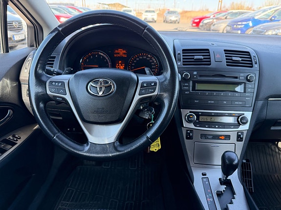 Toyota Avensis 17 of 21
