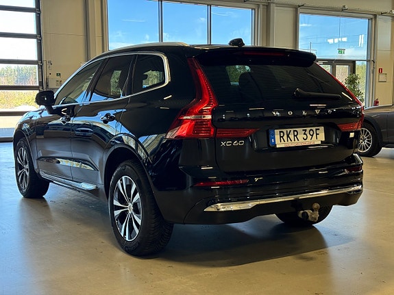 Volvo XC60 4 of 5