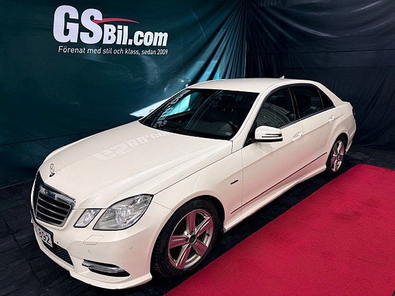 Mercedes-Benz E350 5 of 5