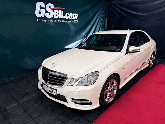 Mercedes-Benz E350 2 of 5
