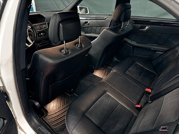 Mercedes-Benz E350 10 of 10