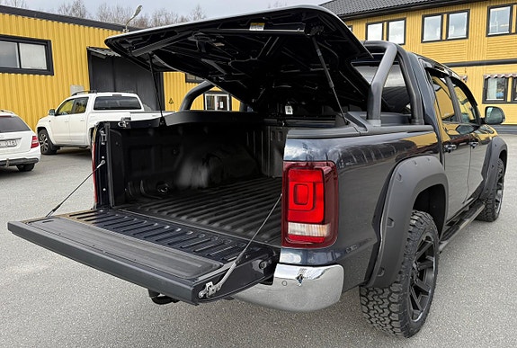 Volkswagen Amarok 6 of 22
