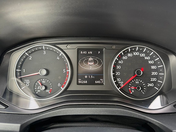 Volkswagen Amarok 12 of 22