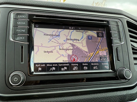 Volkswagen Amarok 16 of 22