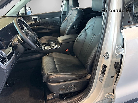 Kia Sorento 13 of 20