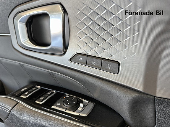 Kia Sorento 14 of 20