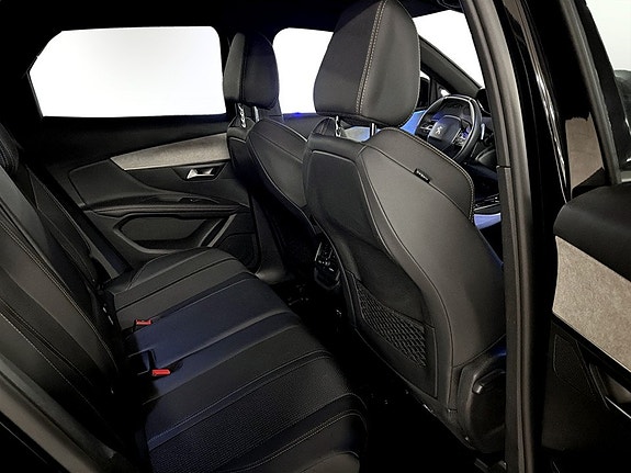 Peugeot 3008 13 of 16