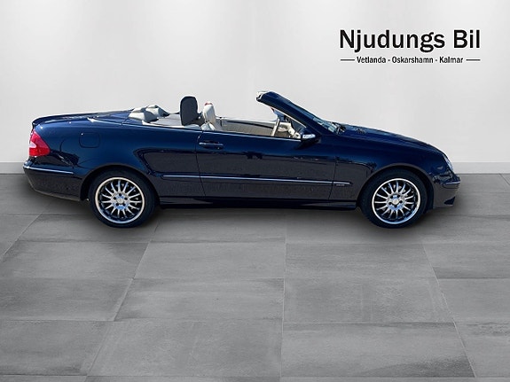 Mercedes-Benz CLK200 10 of 11