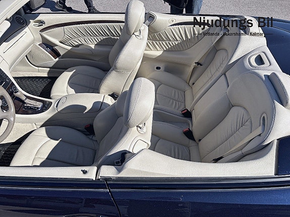 Mercedes-Benz CLK200 5 of 5