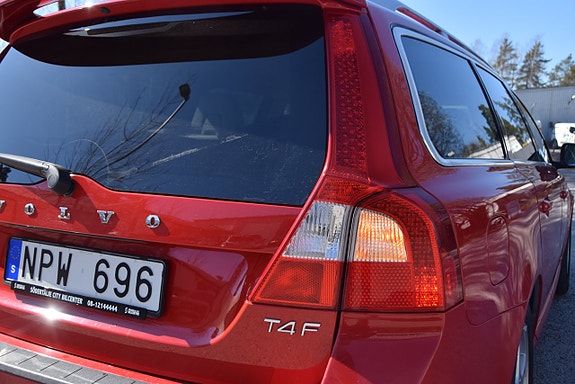Volvo V70 20 of 23