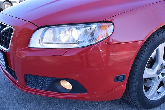 Volvo V70 19 of 23