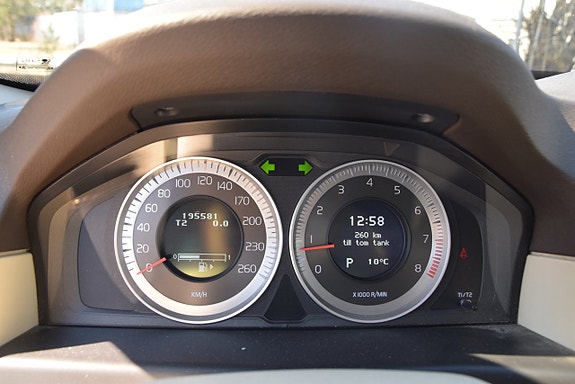 Volvo V70 16 of 23