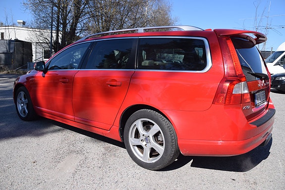 Volvo V70 6 of 23
