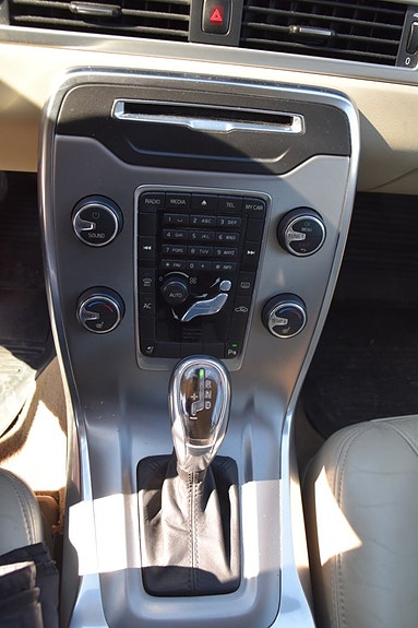 Volvo V70 15 of 23