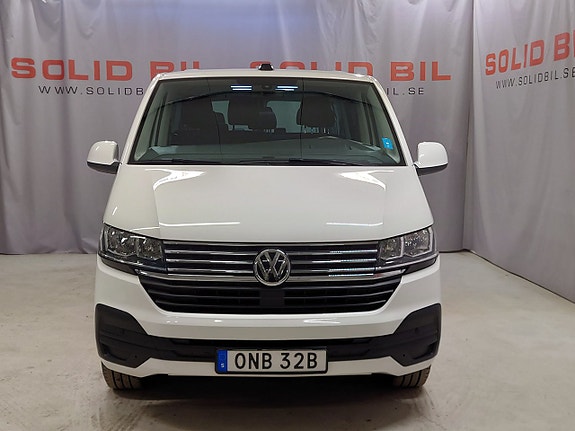 Volkswagen Caravelle 2 of 5