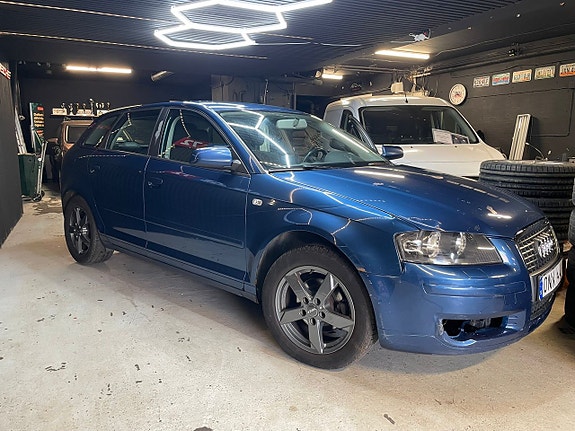 Audi A3 2 of 14