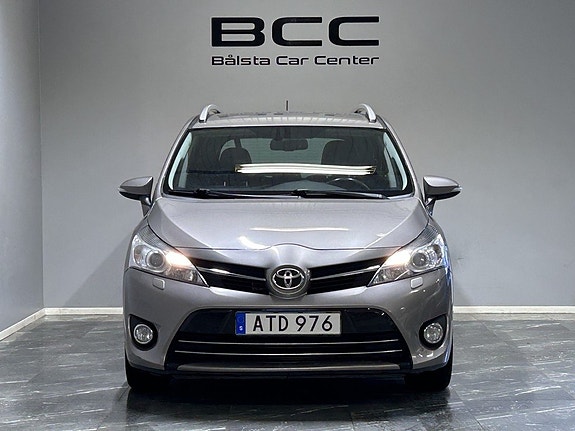 Toyota Verso 2 of 5