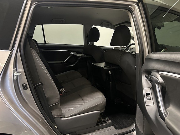 Toyota Verso 15 of 27