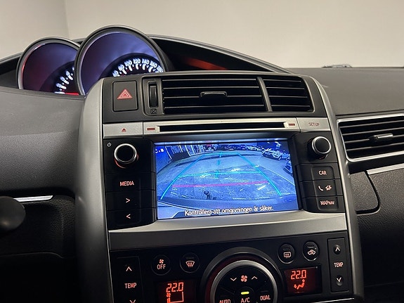 Toyota Verso 17 of 27