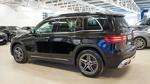 Mercedes-Benz GLB220 d 5 of 5