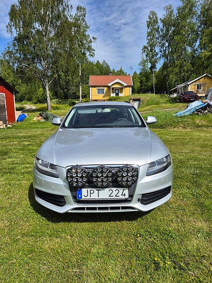 Audi A4 2 of 7
