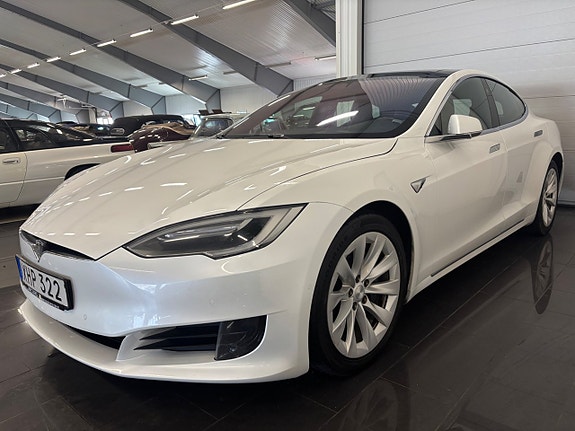 Tesla Model S 3 of 13
