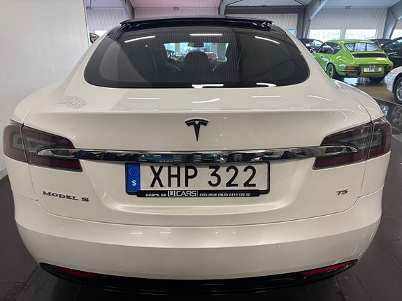 Tesla Model S 7 of 13