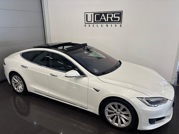 Tesla Model S 4 of 13